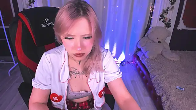 FaeRozellin webcam stripchat model stream image