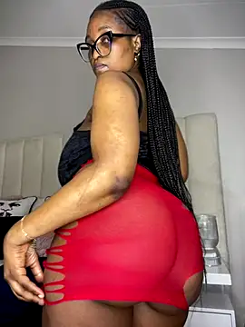 bustygoddess32