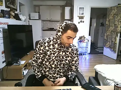 mihaimichael - Mihaimichael's free webcam - UK Sex Cams