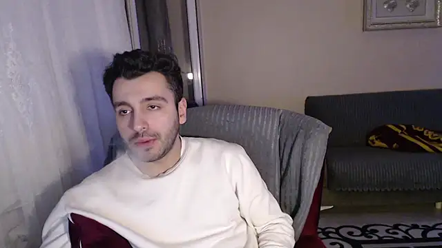 handsomeee04 - Handsomeee04's free webcam - UK Sex Cams