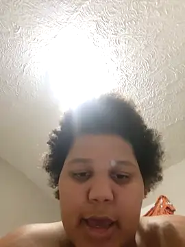 chocolate_bella - Chocolate_bella's free webcam