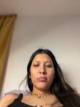 isabellajoness_ (F teen) - NIPPLE CLAMPS 💓