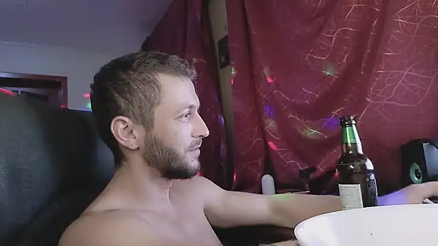 333Alone_in_theDark777