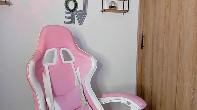 Bella_ricci_ live cam screenshot female from Colombia on Gratis Show – Free Live Cams