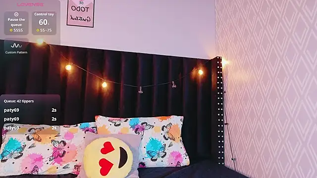 littleebluee live cam screenshot female from Venezuela on Gratis Show – Free Live Cams