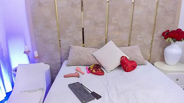 nalaroux - NalaRoux's free webcam - UK Sex Cams