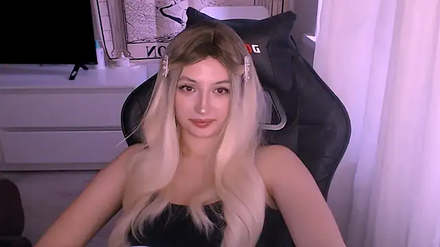 beauty_blonde webcam stripchat model stream image