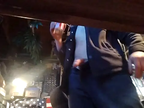 mrwinsalot88 Live Webcam on Stripchat