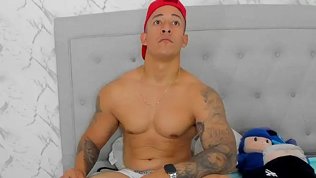 luigiferrara - Luigiferrara's free webcam