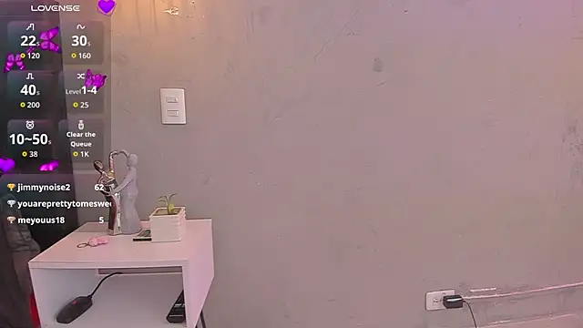 maddy__moon live cam screenshot tranny from Colombia on Gratis Show – Free Live Cams