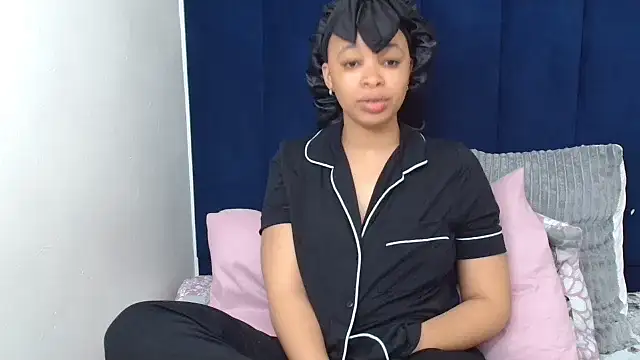 nisha_102 (F young) - squirt