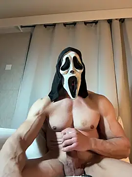 Luna_MaskedMan