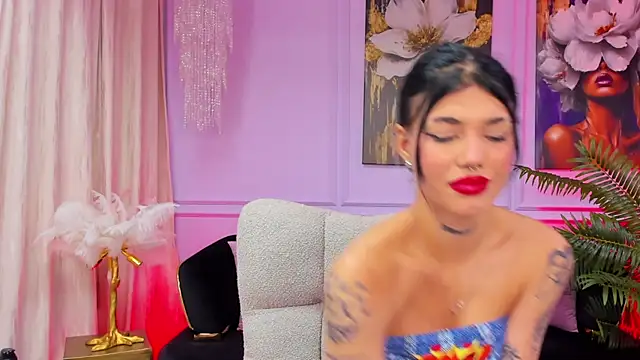  YasminWild chat room