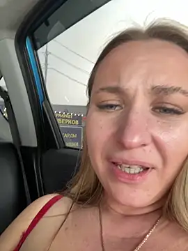 RuslanaXX Live Webcam on Stripchat