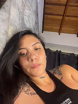 liahouses Live Webcam on Stripchat