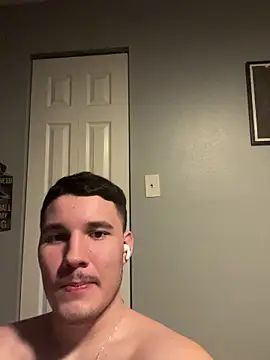 Shaded24 Live Webcam on Stripchat