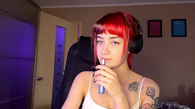  EmilySkyline chat room