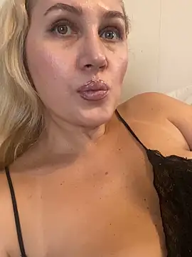yourblondee