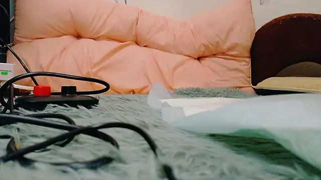 hazuki_8008 Live Webcam on Stripchat