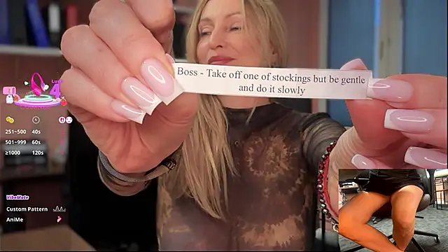 legsLONG Live Webcam on Stripchat