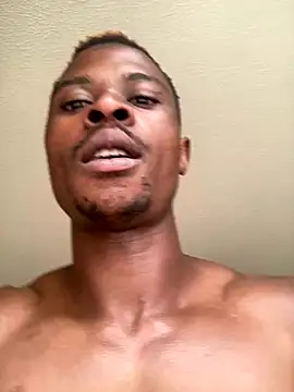 eyoItsRiley Live Webcam on Stripchat