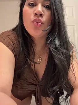 Myonlyprincess1 Live Webcam on Stripchat