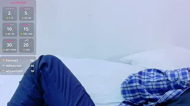 yourcuteneighbourr - Yourcuteneighbourr's free webcam