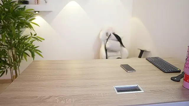 Scarlett_collins... Live Webcam on Stripchat