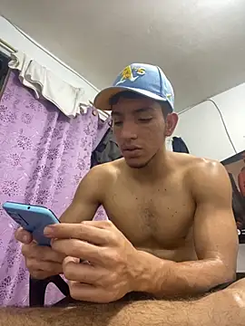 johnvixx Live Webcam on Stripchat