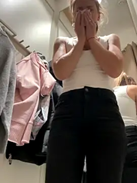 ValenciaShock Live Webcam on Stripchat