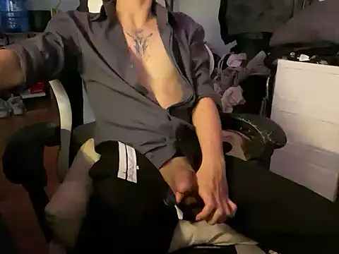 Wuza-H Live Webcam on Stripchat