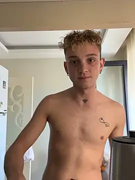 Turkishleo Live Webcam on Stripchat