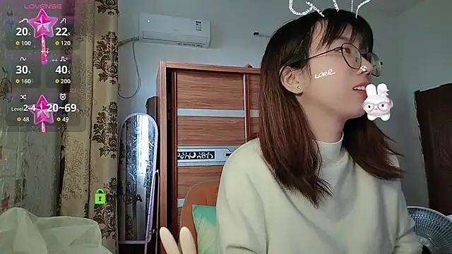 lili_666 (F young) - 打屁屁叫爸爸