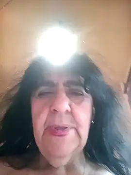 Lovely_Lori Live Webcam on Stripchat