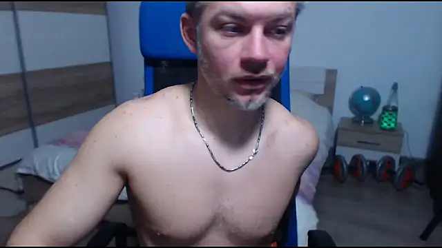 robbyshawz - RobbyShawz's free webcam