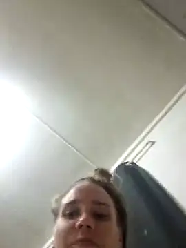 off_the_lesh - Off_the_Lesh's free webcam - UK Sex Cams