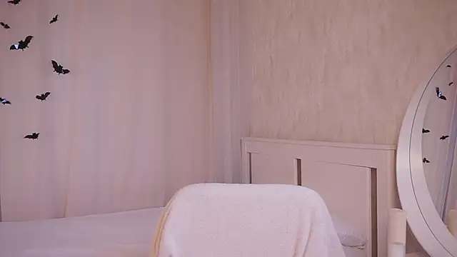 HertaZietlow live cam screenshot female on Gratis Show – Free Live Cams