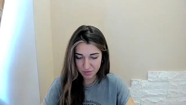 Summmmersky live cam screenshot female on Gratis Show – Free Live Cams