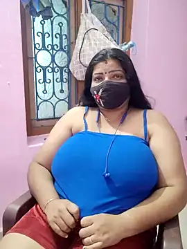lathikaqueentamil (F milf) - Boobs show