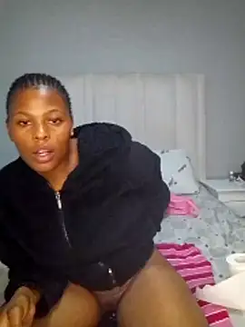 bubbles156 (Ask my age) - flash ass