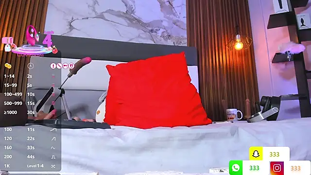 lia_roux1 - LIA_ROUX1's free webcam