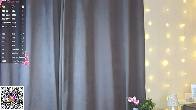 softiedream - SoftieDream's free webcam - UK Sex Cams