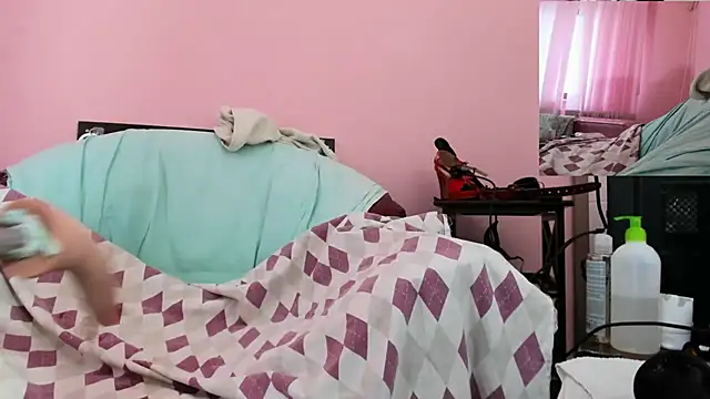 hotsweetangel (F milf) - fuck me hard/huge squirt or anal