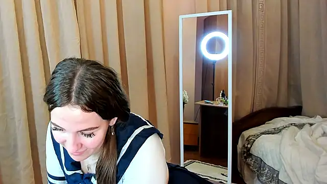  KiraRustle chat room