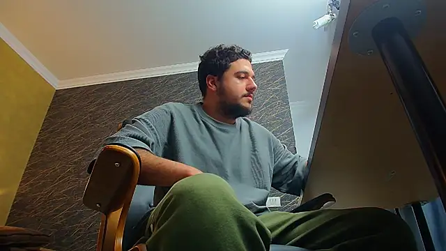 JoshKnights live cam screenshot male on Gratis Show – Free Live Cams