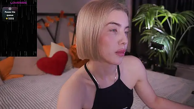 lindathacker - LindaThacker's free webcam - UK Sex Cams