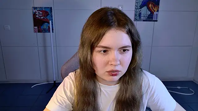 HaleySun live cam screenshot female on Gratis Show – Free Live Cams