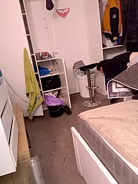 Wilsonn86 live cam screenshot male on Home.Pink — Cozy Live Cams & Chat