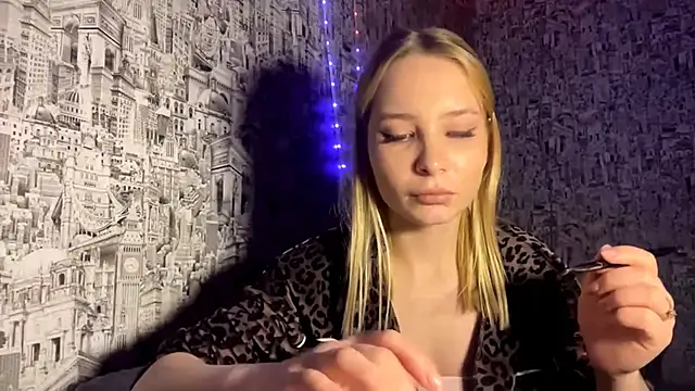 SophieLorein live show on StripChat 