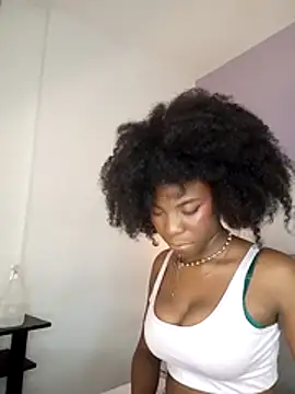  AmiraMorgan chat room